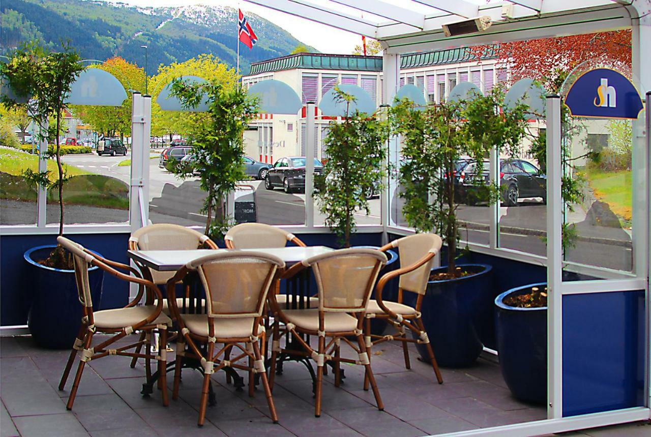 Sentrum Hotel นอร์ดฟยอร์ไดด์ ภายนอก รูปภาพ